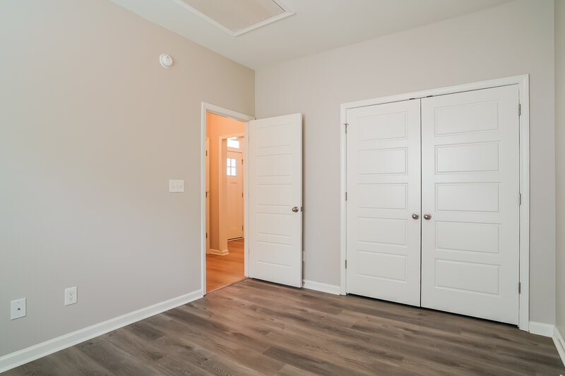2,230/Mo, 194 W Lumber Ct Clayton, NC 27520 Bedroom View 2
