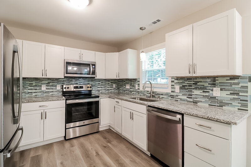 1,890/Mo, 1516 Laverton Ct Fuquay Varina, NC 27526 Kitchen View