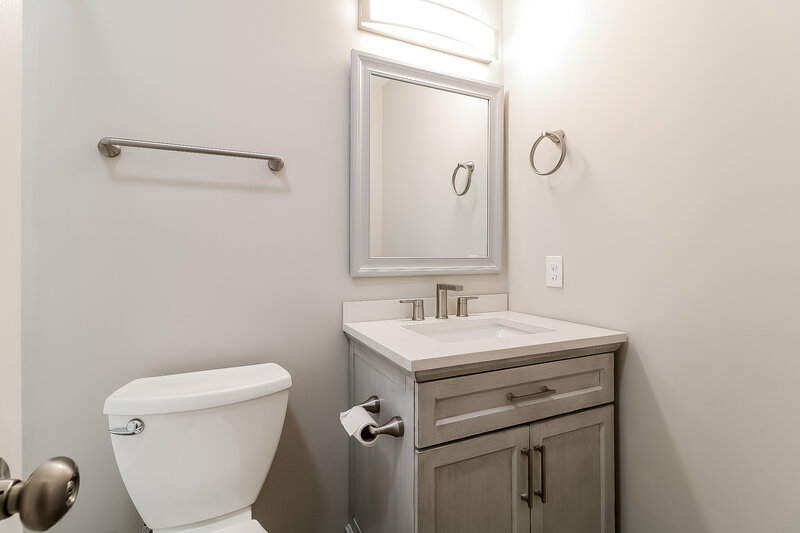 1,890/Mo, 1516 Laverton Ct Fuquay Varina, NC 27526 Main Bathroom View