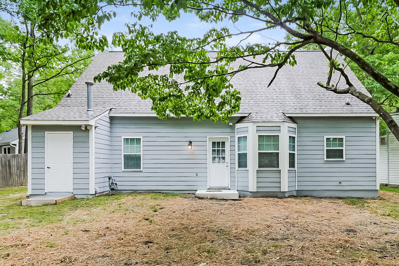 1,890/Mo, 1516 Laverton Ct Fuquay Varina, NC 27526 Rear View