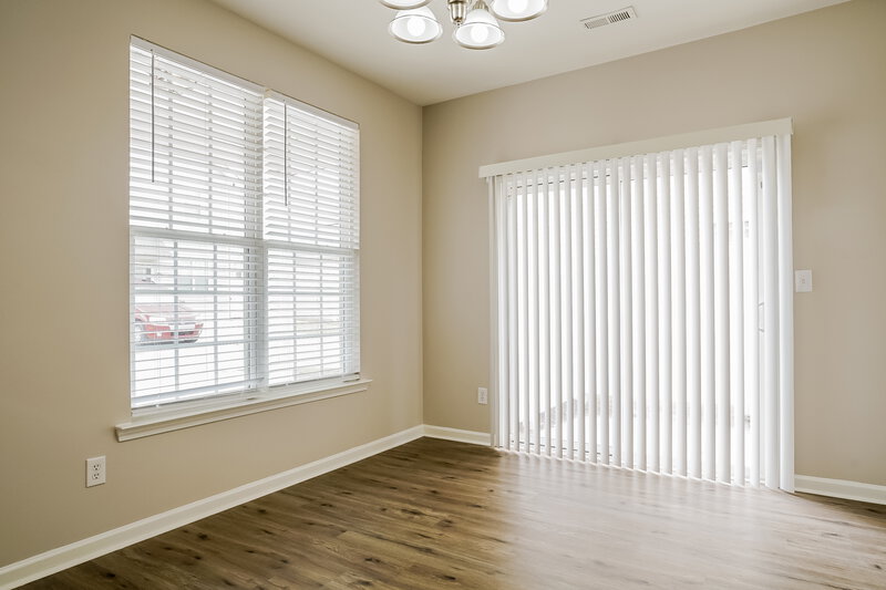 1,755/Mo, 113 Shad Boat Ln Clayton, NC 27520 Dining Room View 2
