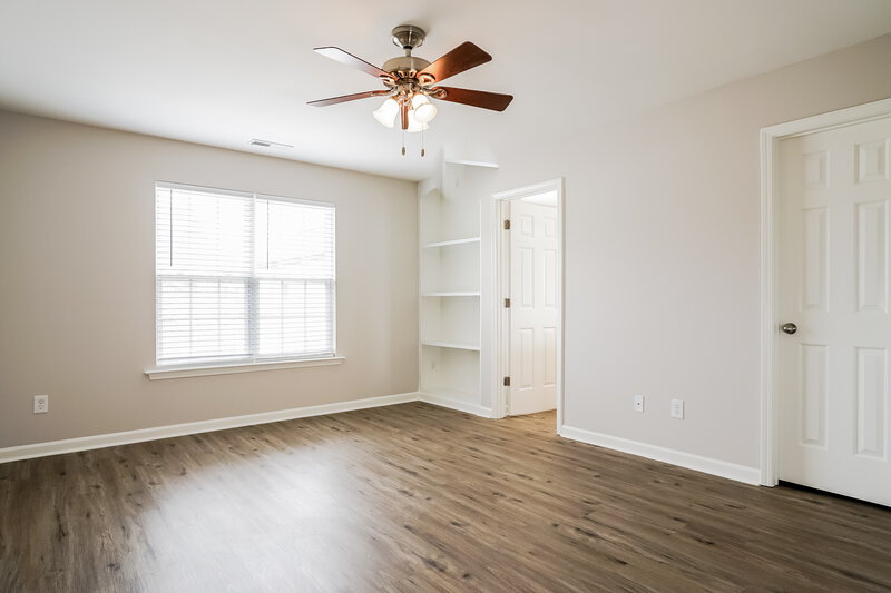 1,755/Mo, 113 Shad Boat Ln Clayton, NC 27520 Main Bedroom View