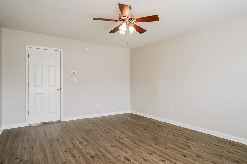 1,755/Mo, 113 Shad Boat Ln Clayton, NC 27520 Main Bedroom View 2