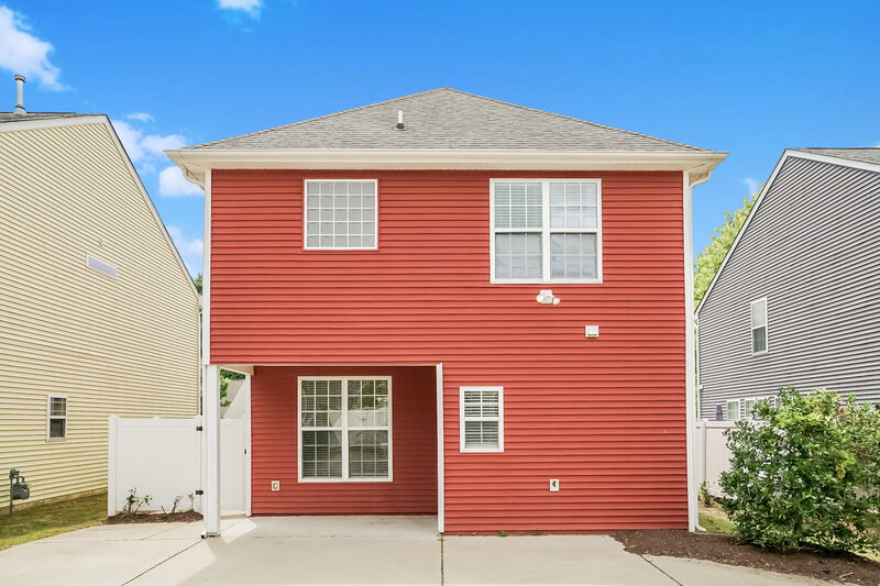 1,755/Mo, 113 Shad Boat Ln Clayton, NC 27520 Rear View