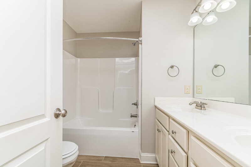 2,655/Mo, 837 Airedale Trail Garner, NC 27529 Bathroom View