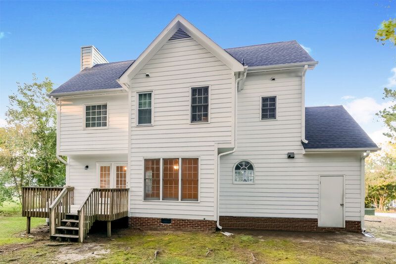 1,990/Mo, 4100 Mangrove Dr Raleigh, NC 27616 Rear View