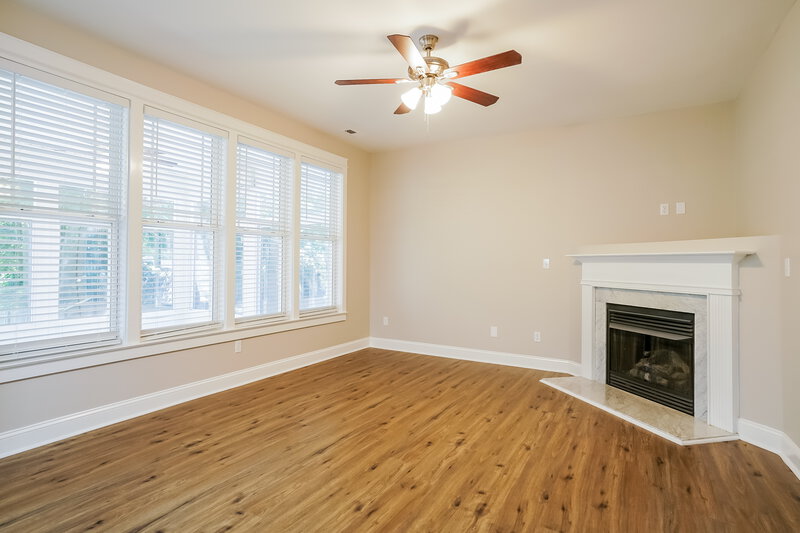 2,350/Mo, 200 Collinsworth Dr Clayton, NC 27527 Living Room View 2
