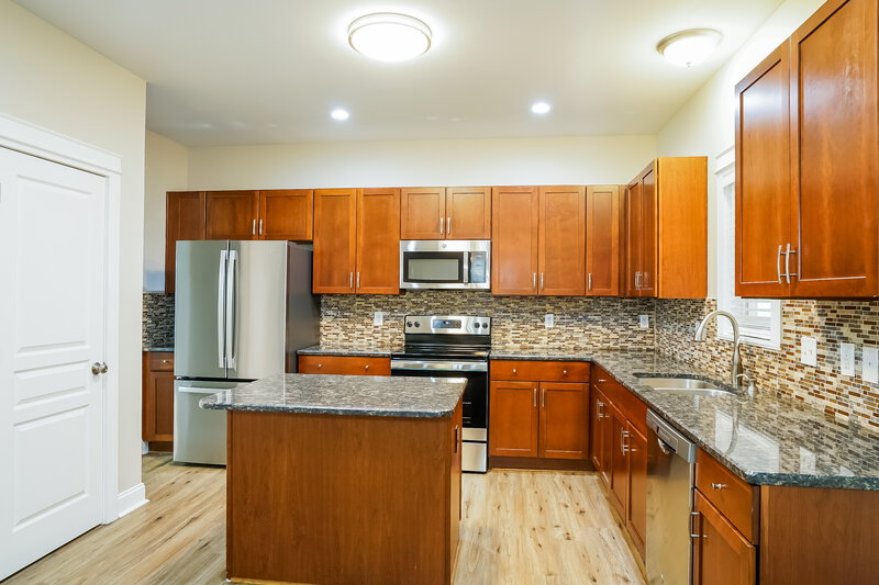2,350/Mo, 200 Collinsworth Dr Clayton, NC 27527 Kitchen View