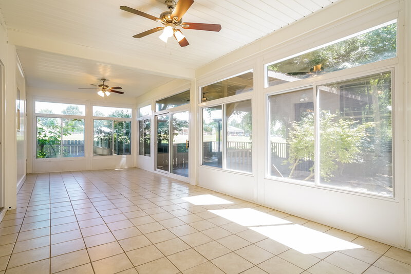 2,350/Mo, 200 Collinsworth Dr Clayton, NC 27527 Sun Room View