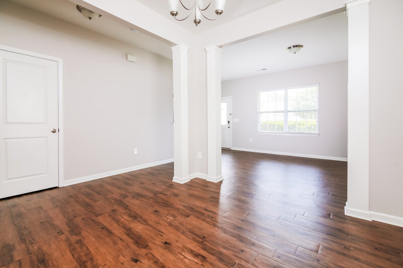 3,900/Mo, 117 Preakness Farm Dr Garner, NC 27529 Dining Room View