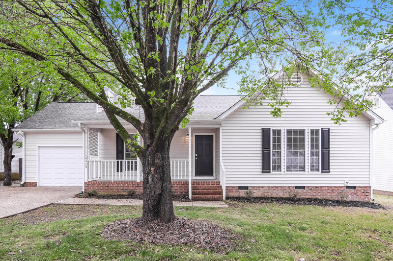 1,975/Mo, 2213 Maybrook Dr Raleigh, NC 27610 External View
