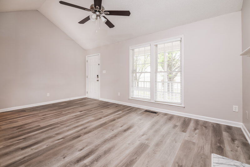 1,975/Mo, 2213 Maybrook Dr Raleigh, NC 27610 Living Room View 2