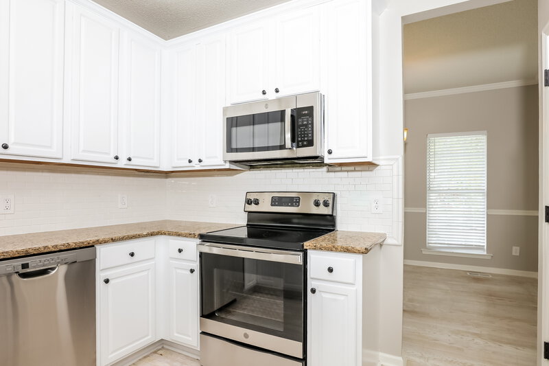 2,325/Mo, 3005 Gross Ave Wake Forest, NC 27587 Kitchen View 2