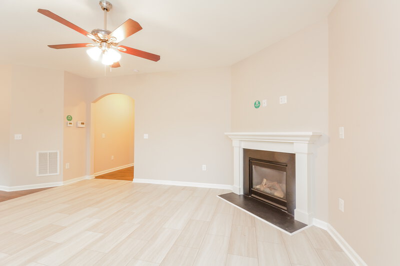 2,025/Mo, 113 Goodsell Ct Fuquay Varina, NC 27526 Living Room View 2