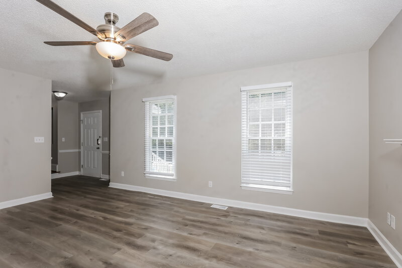 1,940/Mo, 5017 Royal Dornoch Dr Raleigh, NC 27604 Living Room View 2