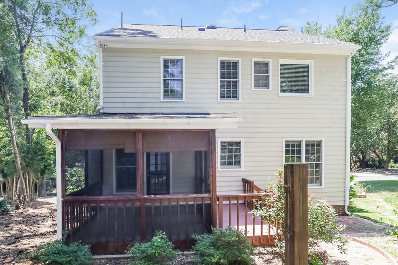 1,940/Mo, 5017 Royal Dornoch Dr Raleigh, NC 27604 Rear View