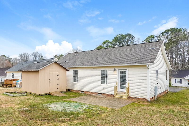 1,680/Mo, 1256 Grovewood Dr Clayton, NC 27520 Rear View