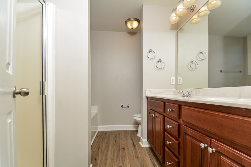 2,345/Mo, 225 Braxcarr St Holly Springs, NC 27540 Main Bathroom View
