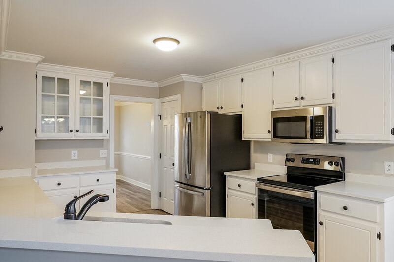 2,470/Mo, 2217 Laurel Valley Way Raleigh, NC 27604 Kitchen View