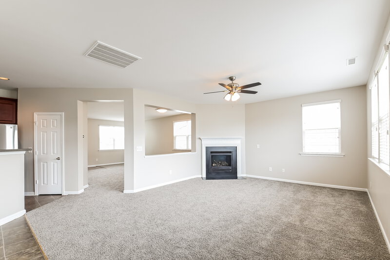 2,470/Mo, 304 Edgecroft Way Fuquay Varina, NC 27526 Living Room View
