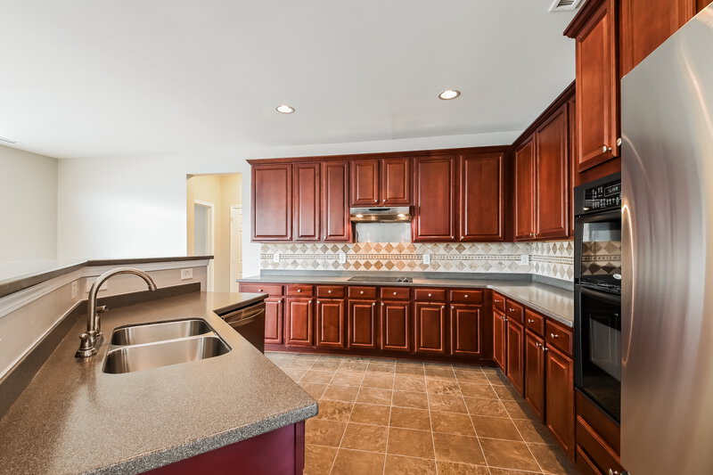 2,470/Mo, 304 Edgecroft Way Fuquay Varina, NC 27526 Kitchen View