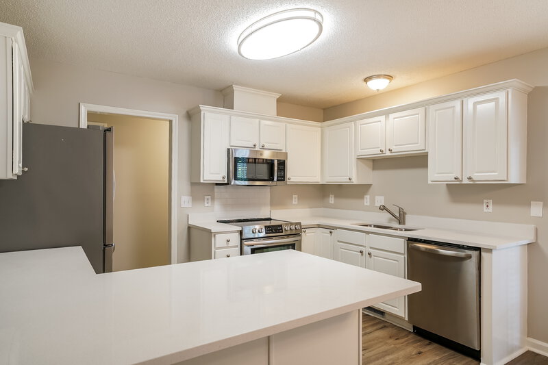2,160/Mo, 2100 Havering Pl Raleigh, NC 27604 Kitchen View
