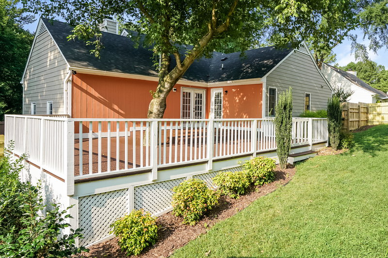 2,160/Mo, 2100 Havering Pl Raleigh, NC 27604 Rear View