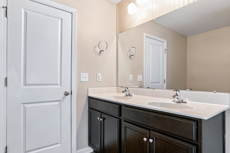 2,080/Mo, 1244 Turkey Trot Rd Wendell, NC 27591 Primary Bathroom View