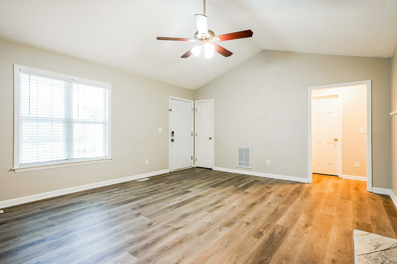 1,735/Mo, 121 Westonridge Run Garner, NC 27529 Living Room View 3