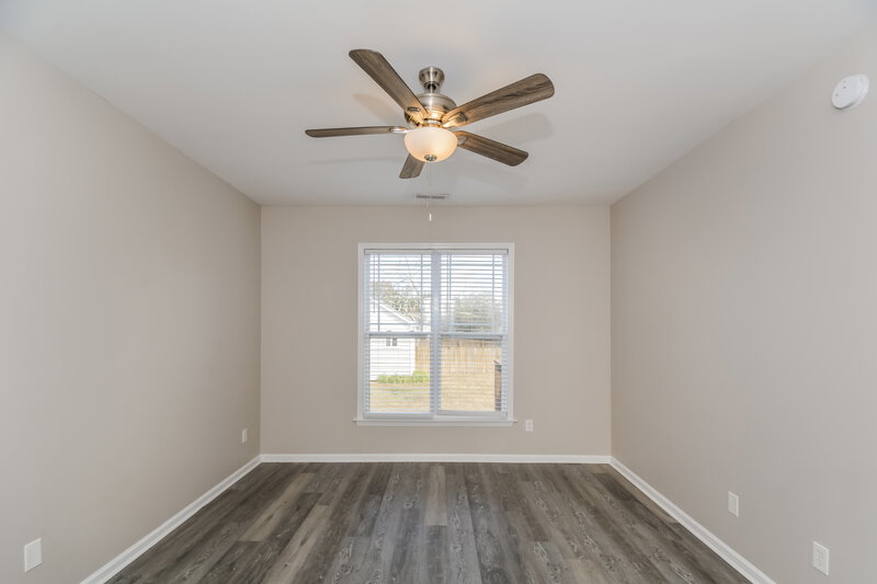 1,600/Mo, 205 Houston Ln Clayton, NC 27527 Main Bedroom View 2