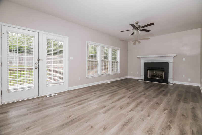 2,295/Mo, 4321 Major Loring Way Raleigh, NC 27616 Living Room View