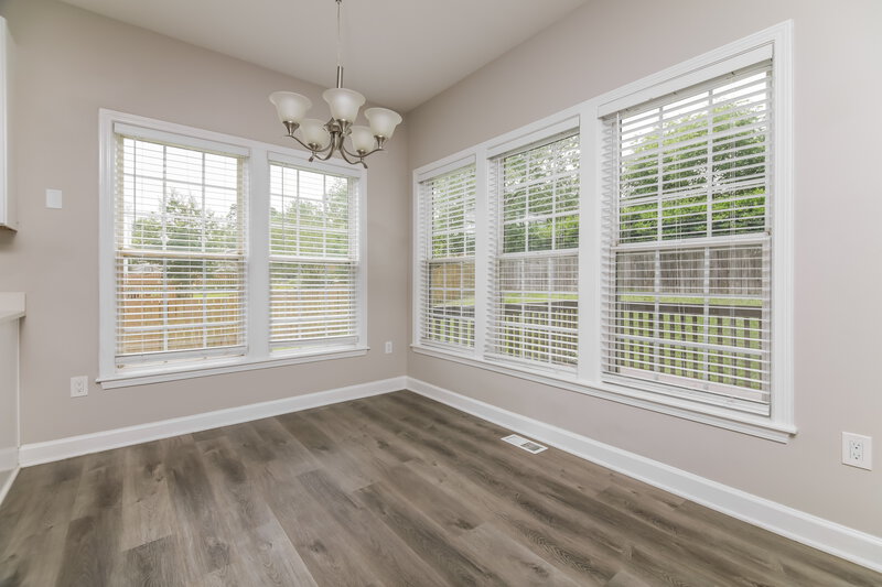 2,295/Mo, 4321 Major Loring Way Raleigh, NC 27616 Dining Room View