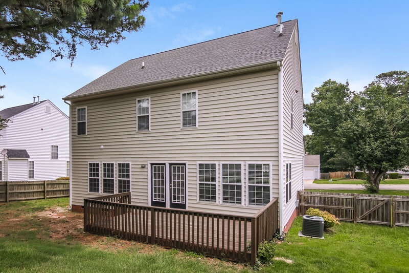 2,295/Mo, 4321 Major Loring Way Raleigh, NC 27616 Rear View