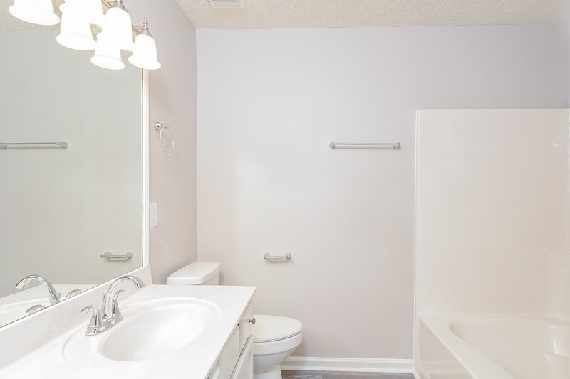 2,910/Mo, 5832 Carretta Ct Raleigh, NC 27610 Bathroom View