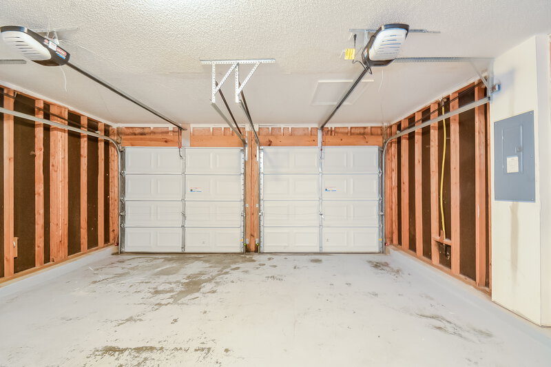 2,910/Mo, 5832 Carretta Ct Raleigh, NC 27610 Garage View