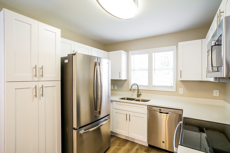 1,695/Mo, 4909 Windblown Ct Raleigh, NC 27616 Kitchen View