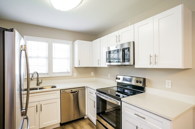 1,695/Mo, 4909 Windblown Ct Raleigh, NC 27616 Kitchen View 2