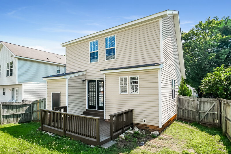 1,695/Mo, 4909 Windblown Ct Raleigh, NC 27616 Rear View