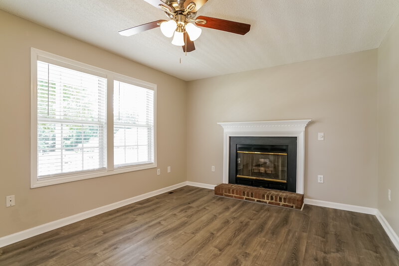2,710/Mo, 601 Quest Ridge Dr Fuquay Varina, NC 27526 Living Room View