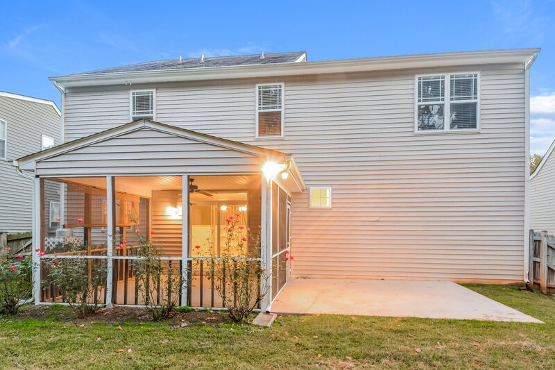 2,250/Mo, 141 Pearson Pl Clayton, NC 27527 Rear View