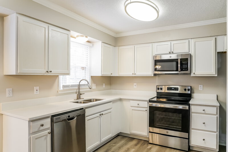 2,215/Mo, 2217 Long and Winding Rd Raleigh, NC 27603 Kitchen View