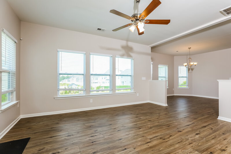 2,075/Mo, 934 Lakemont Dr Clayton, NC 27520 Living Room View