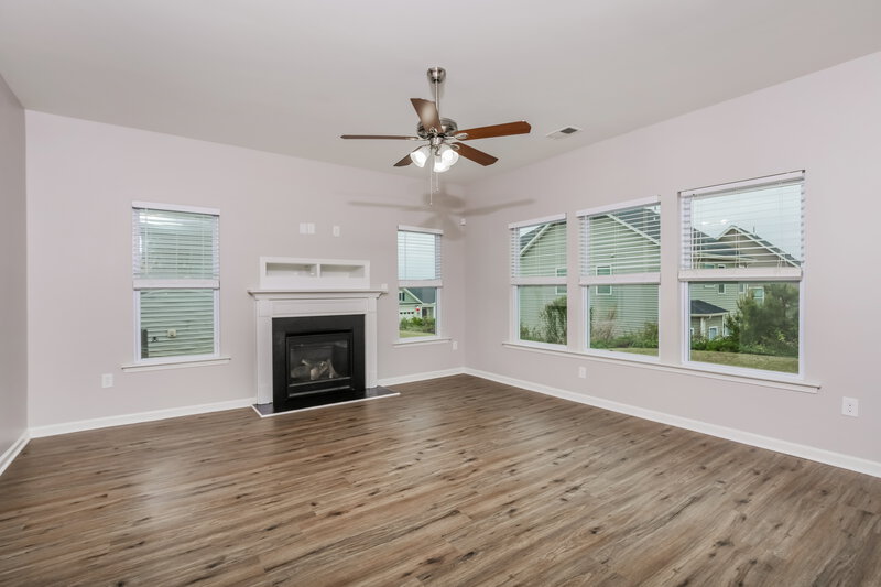 2,940/Mo, 934 Lakemont Dr Clayton, NC 27520 Living Room View