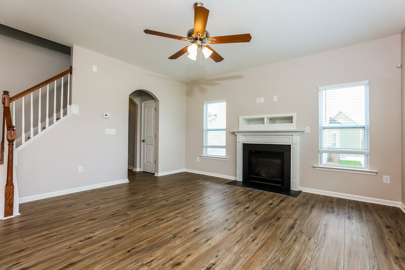 2,075/Mo, 934 Lakemont Dr Clayton, NC 27520 Living Room View 3