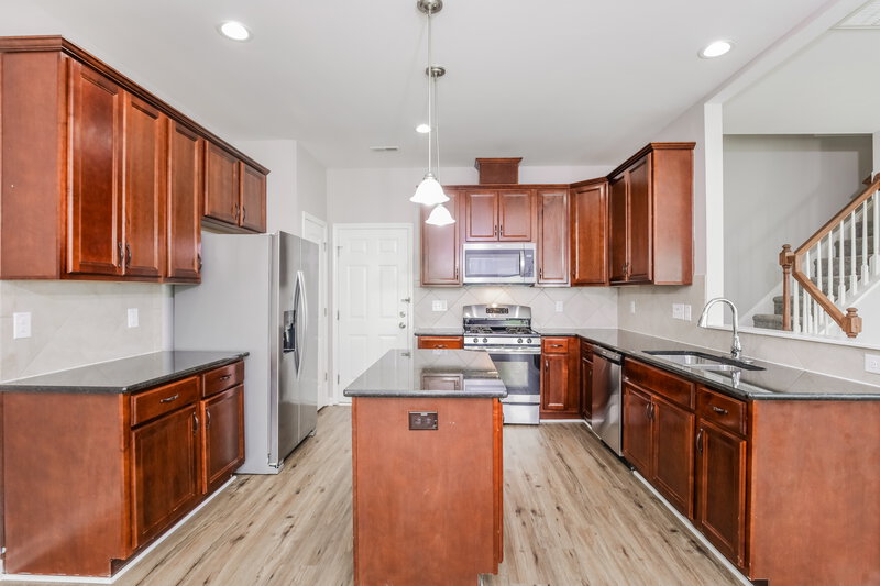 2,940/Mo, 934 Lakemont Dr Clayton, NC 27520 Kitchen View