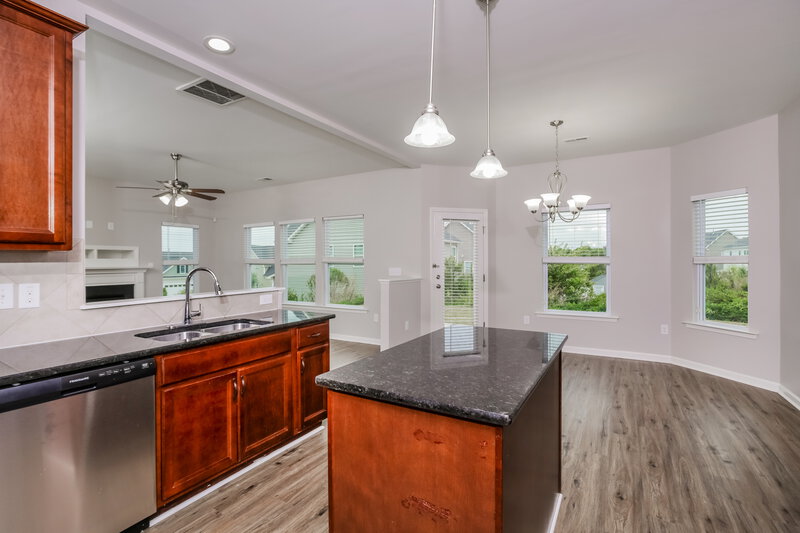 2,940/Mo, 934 Lakemont Dr Clayton, NC 27520 Kitchen View 2