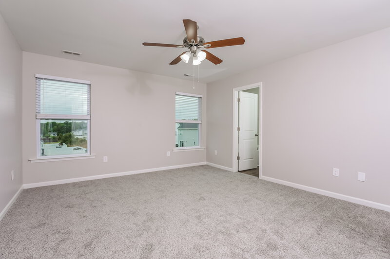 2,940/Mo, 934 Lakemont Dr Clayton, NC 27520 Main Bedroom View