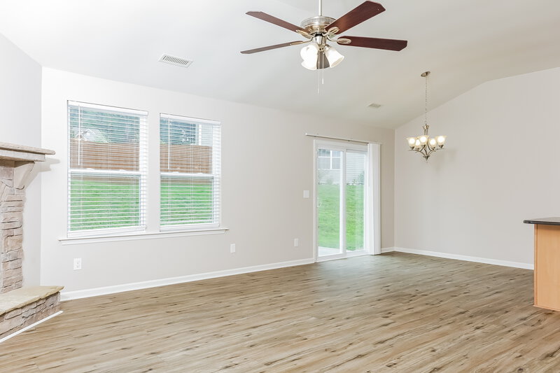 3,550/Mo, 400 Bowling Forest Dr Wake Forest, NC 27587 Living Room View