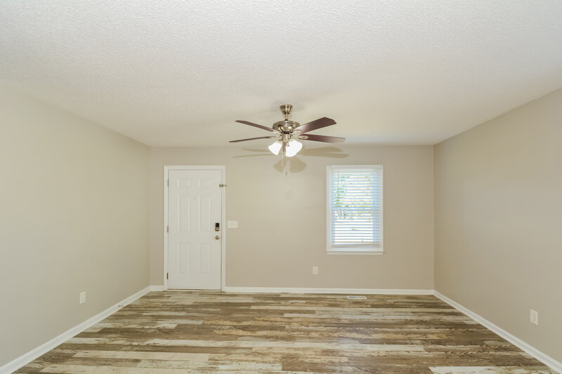 2,290/Mo, 808 Hepplewhite Ct Fuquay Varina, NC 27526 Living Room View
