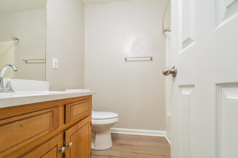 2,290/Mo, 808 Hepplewhite Ct Fuquay Varina, NC 27526 Bathroom View